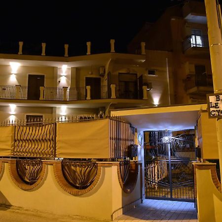 B&B Le Cycas Castellammare di Stabia Exteriör bild