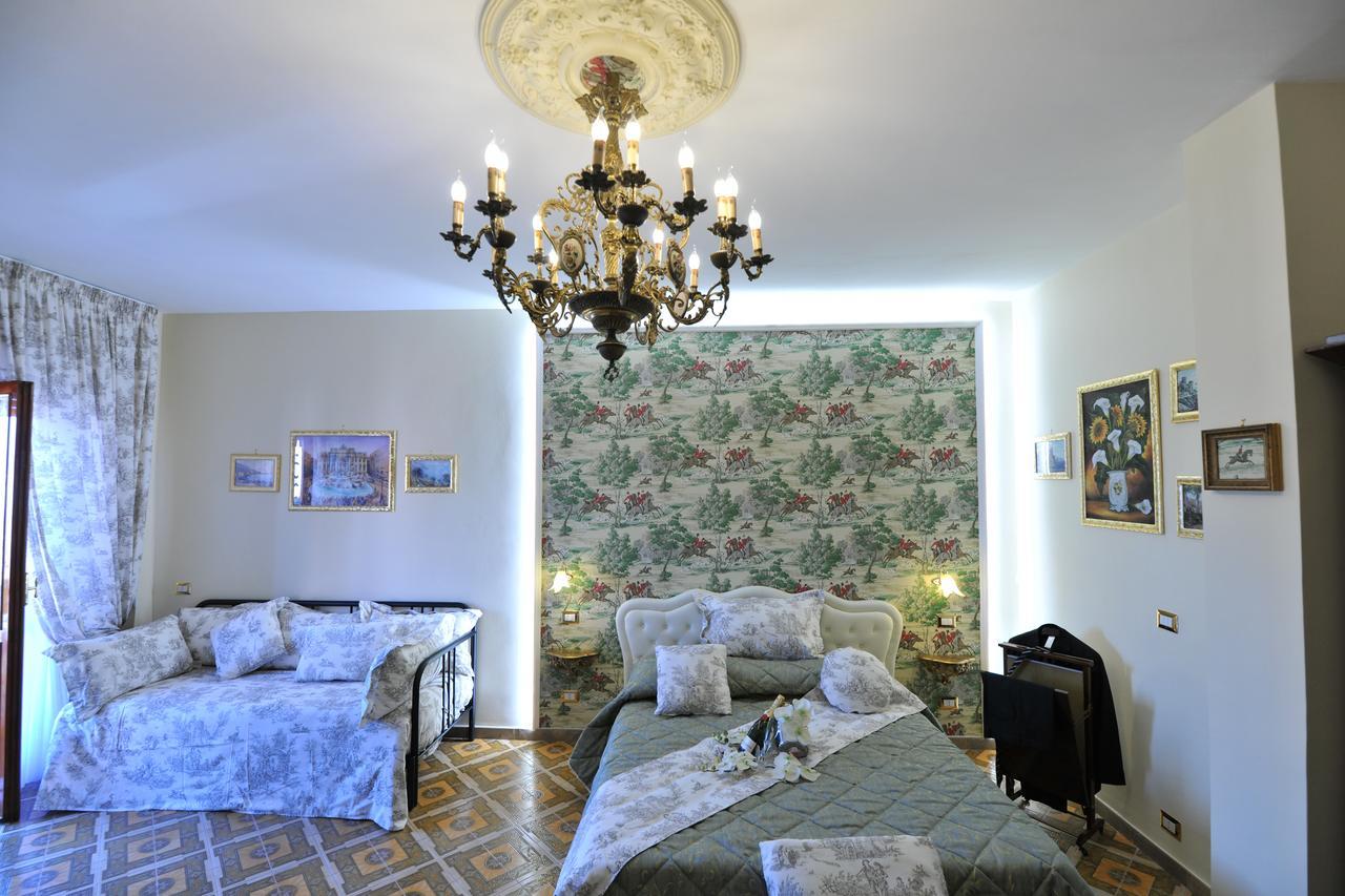 B&B Le Cycas Castellammare di Stabia Exteriör bild