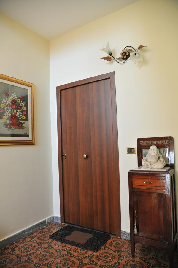 B&B Le Cycas Castellammare di Stabia Exteriör bild