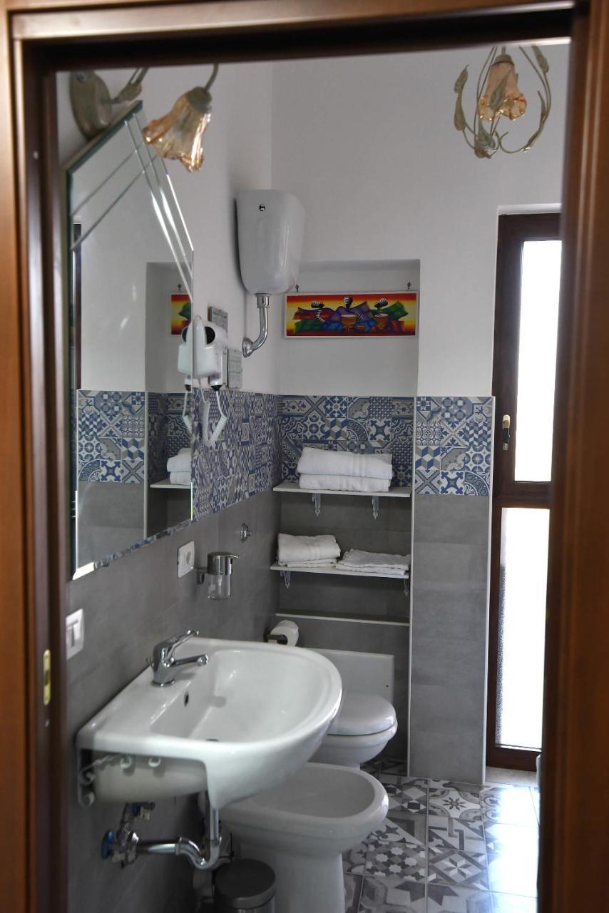 B&B Le Cycas Castellammare di Stabia Exteriör bild