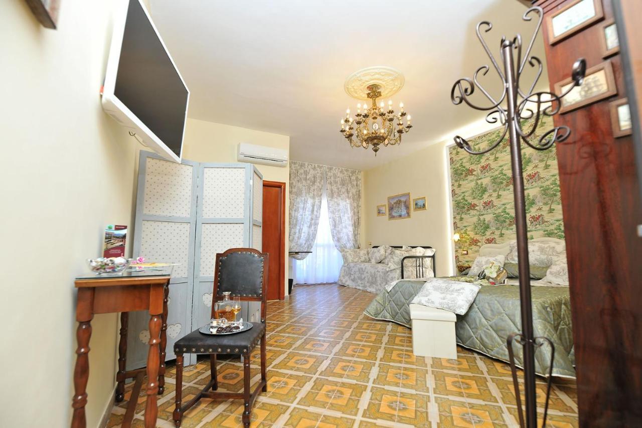 B&B Le Cycas Castellammare di Stabia Exteriör bild
